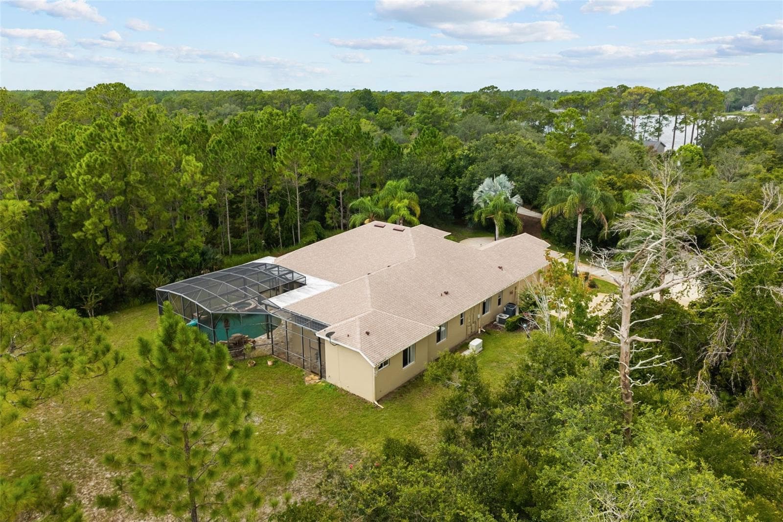 Single Family Residence at 420 VALLEY STREAM DR, GENEVA, photo 48 of 57