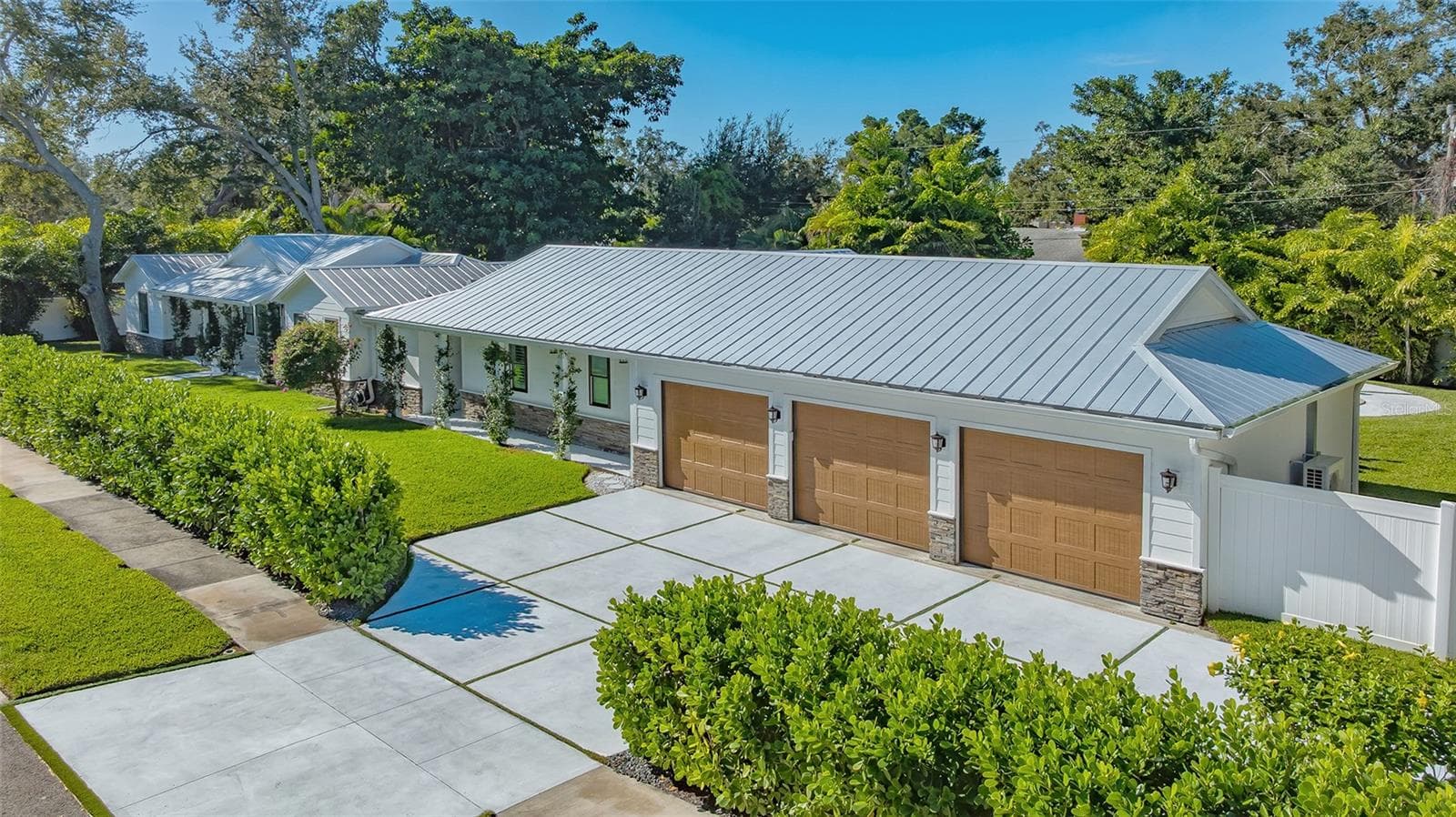 Single Family Residence at 3606 PALONIA CT, SARASOTA, photo 49 of 50