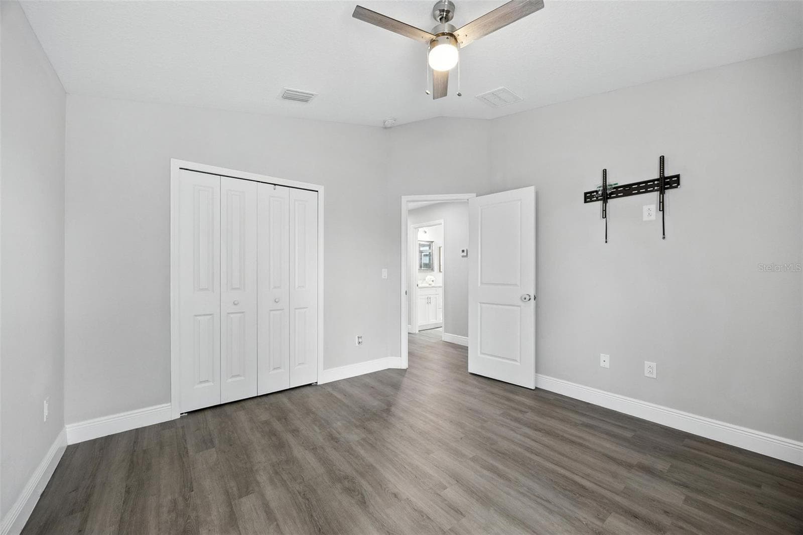 Single Family Residence at 2519 W HIAWATHA ST, TAMPA, photo 18 of 30