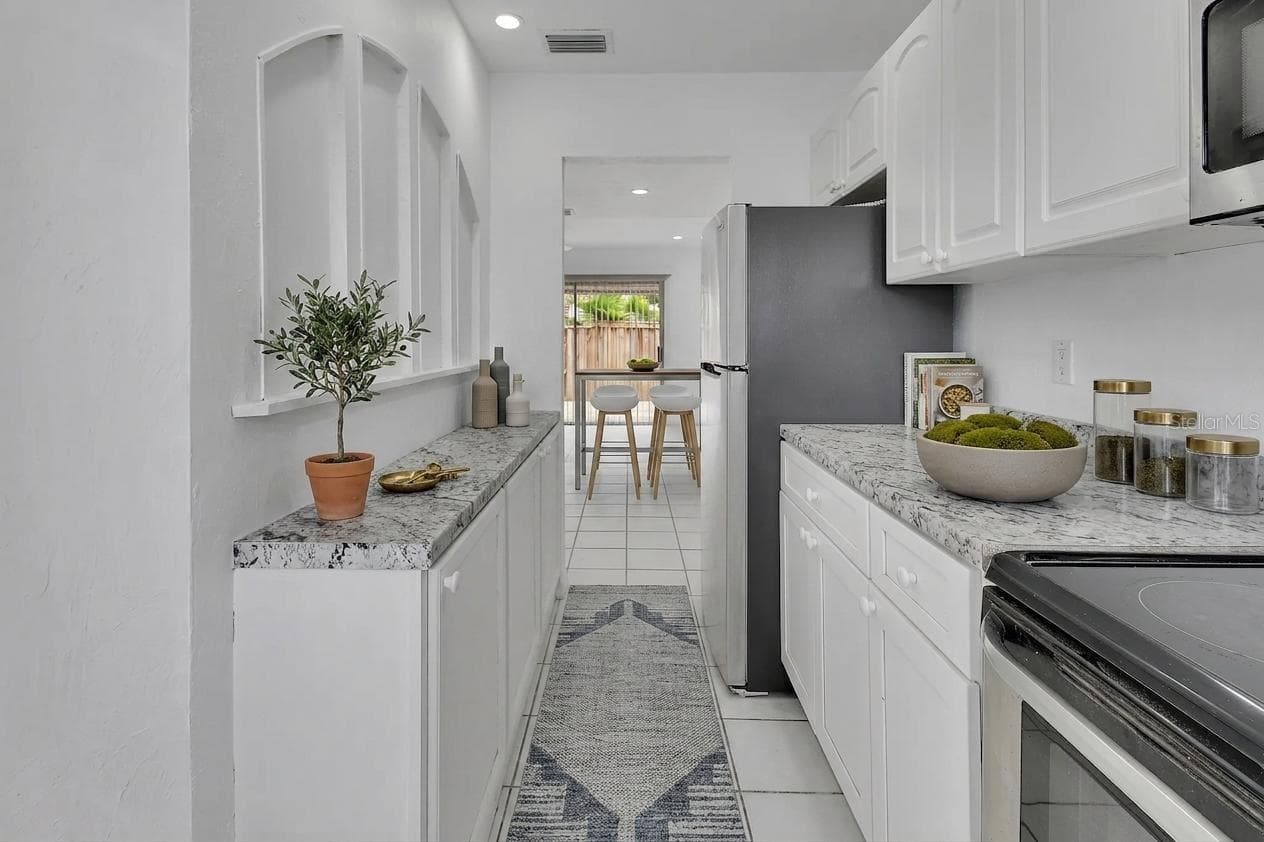 Condominium at 2200 S PALMETTO AVE #A040, DAYTONA BEACH, photo 6 of 19
