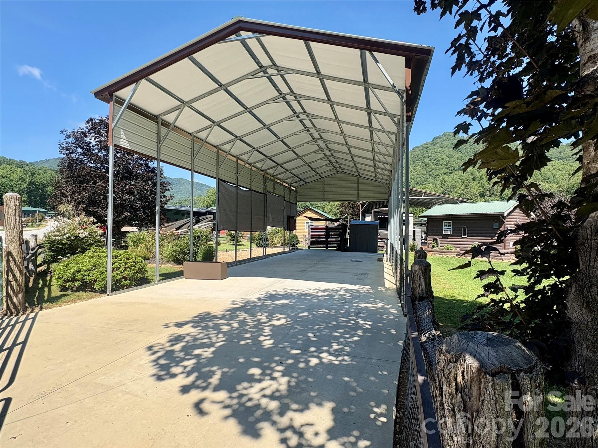 415 Hyde Town Road