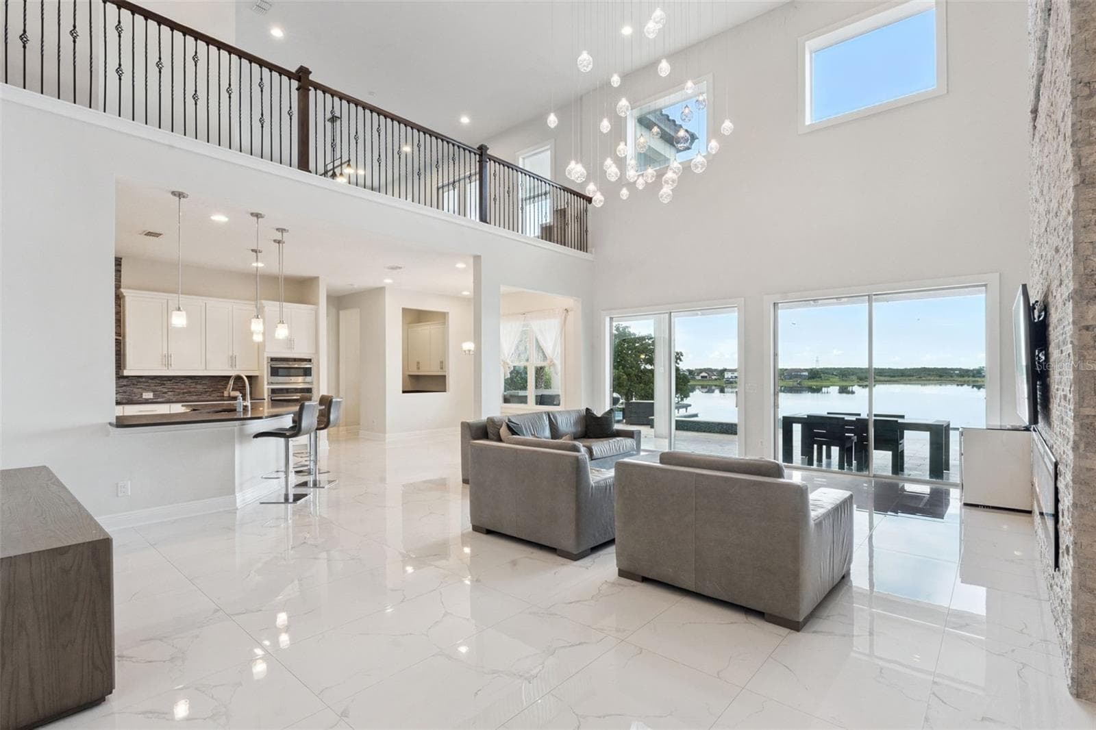 Single Family Residence at 7693 GREEN MOUNTAIN WAY, WINTER GARDEN, photo 9 of 66