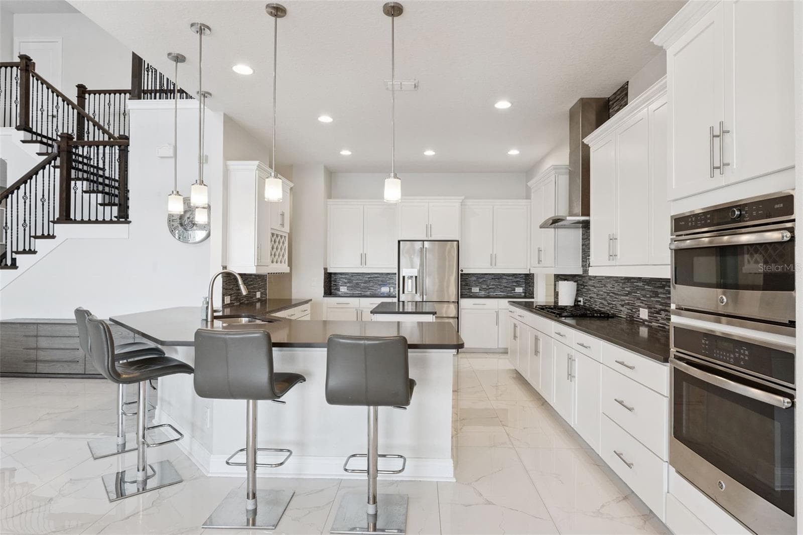 Single Family Residence at 7693 GREEN MOUNTAIN WAY, WINTER GARDEN, photo 13 of 66