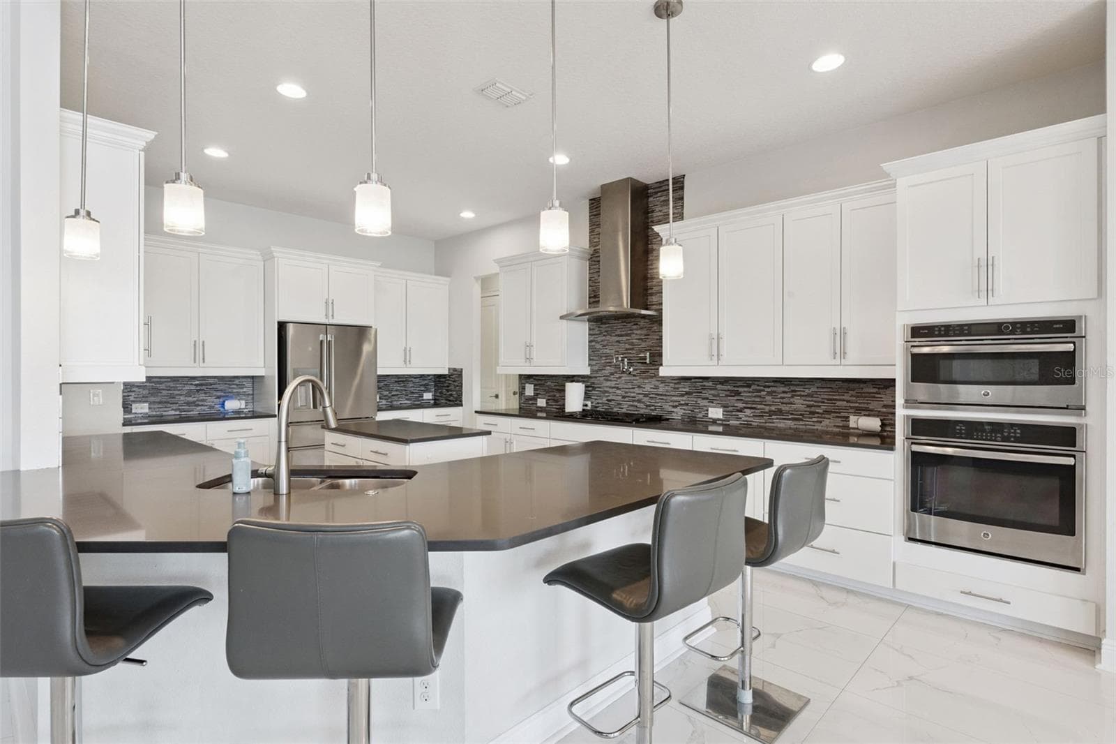 Single Family Residence at 7693 GREEN MOUNTAIN WAY, WINTER GARDEN, photo 14 of 66
