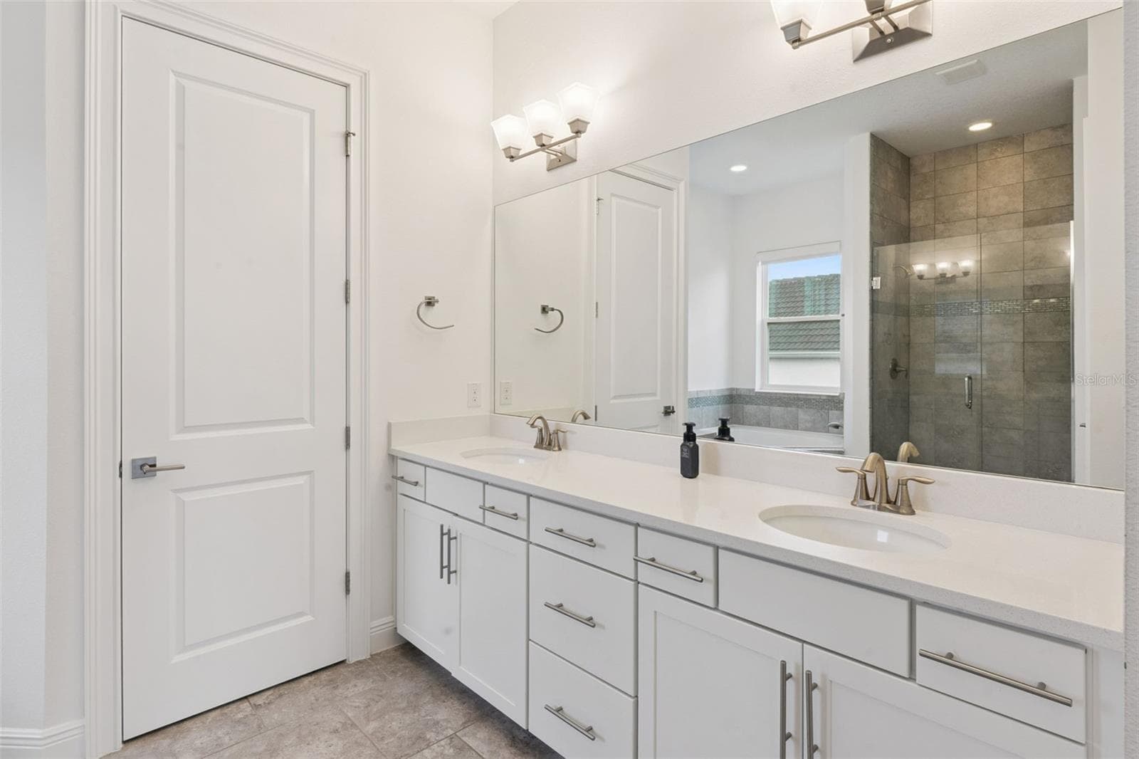 Single Family Residence at 7693 GREEN MOUNTAIN WAY, WINTER GARDEN, photo 34 of 66