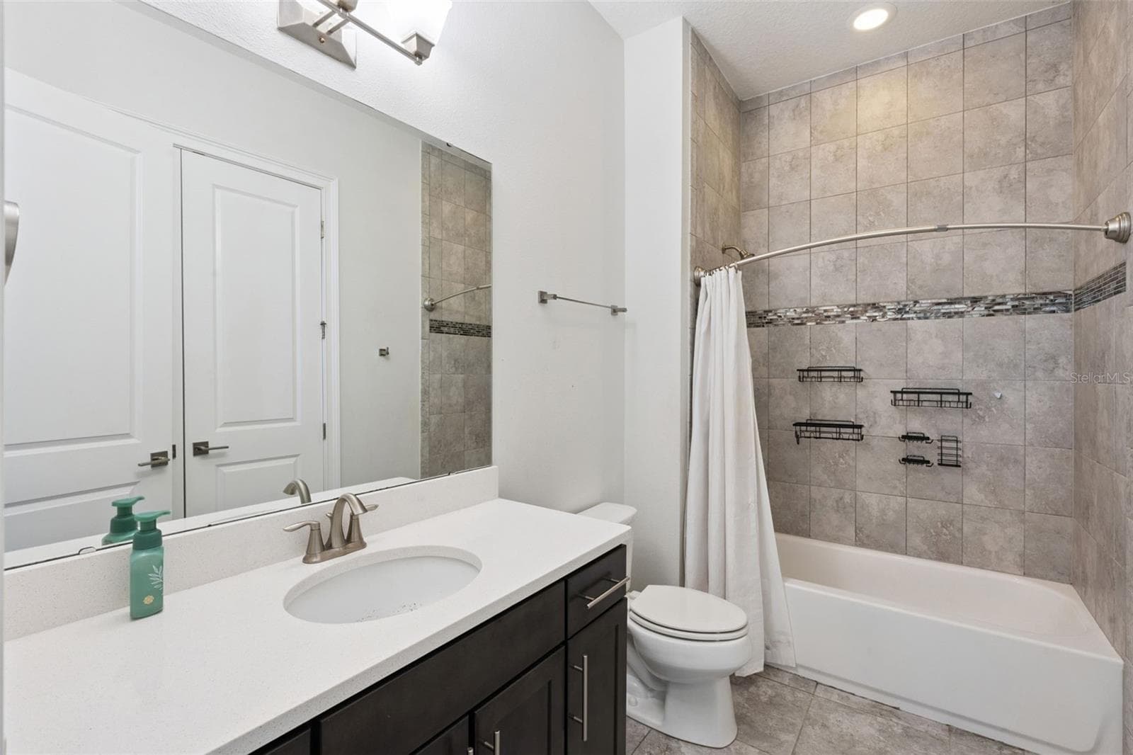 Single Family Residence at 7693 GREEN MOUNTAIN WAY, WINTER GARDEN, photo 35 of 66