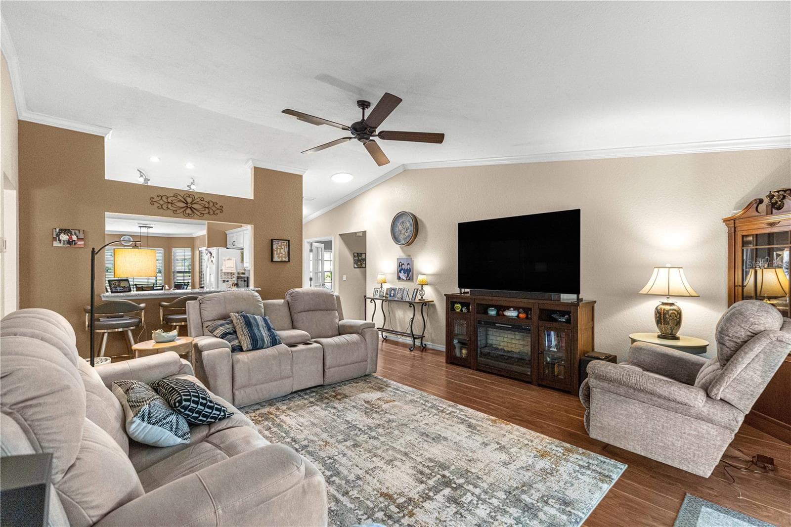 Single Family Residence at 14179 SE 88TH CT, SUMMERFIELD, photo 10 of 59