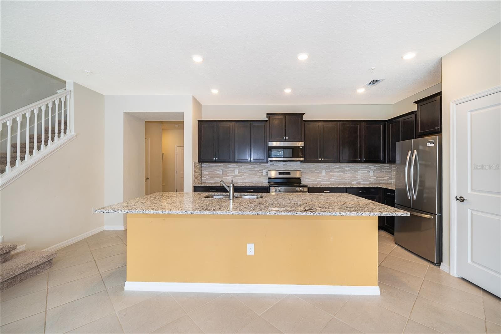 Single Family Residence at 1274 SHORESIDE ST, CLERMONT, photo 15 of 37