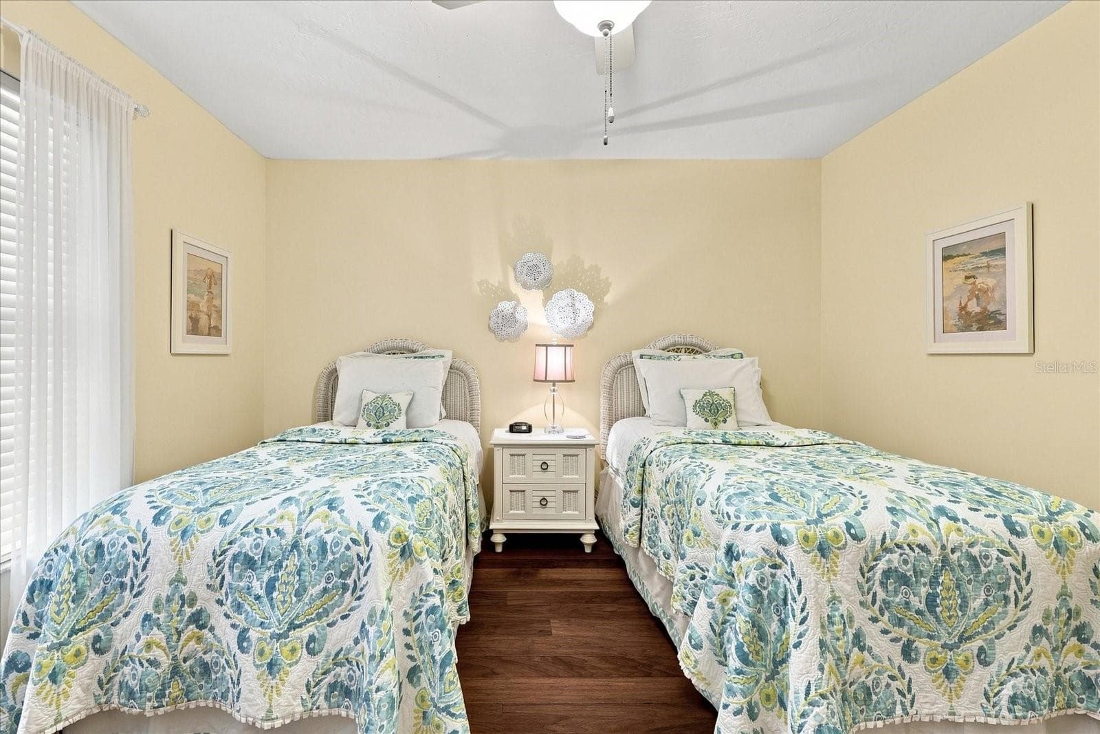 Guest Bedroom with hardwood flooring - 3252 RINGWOOD MDW #81, SARASOTA