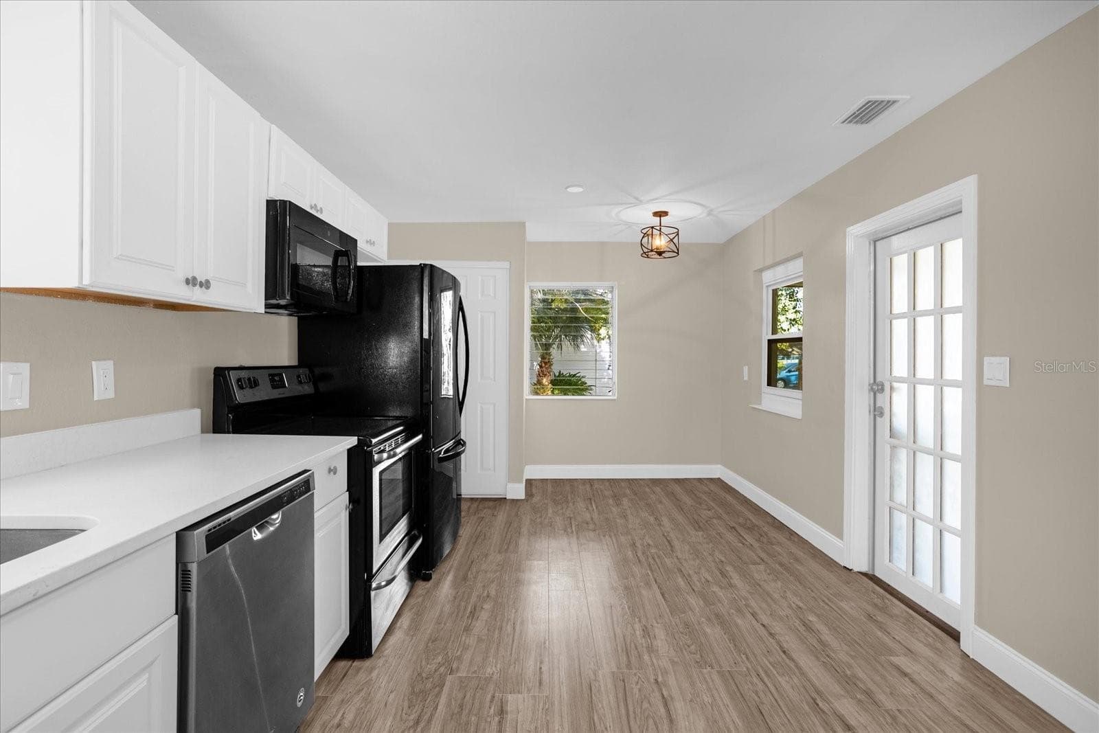 Single Family Residence at 1008 10TH ST, DAYTONA BEACH, photo 8 of 22