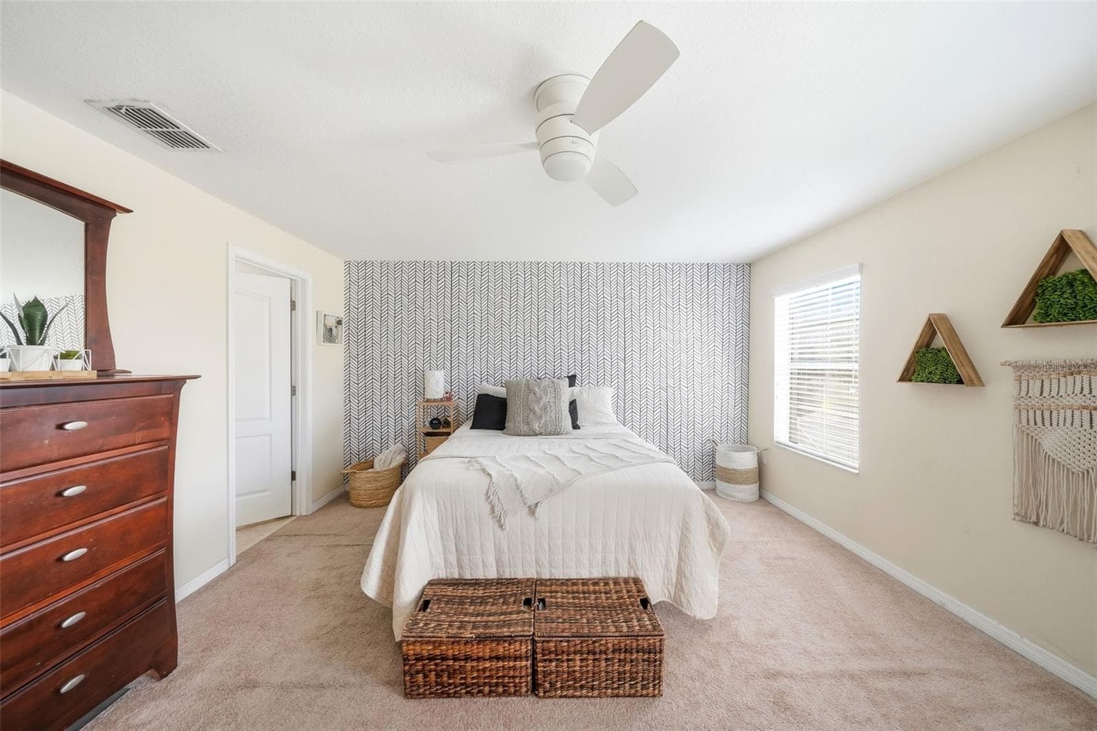 Townhouse at 9484 TRUMPET VINE LOOP, TRINITY, photo 32 of 39