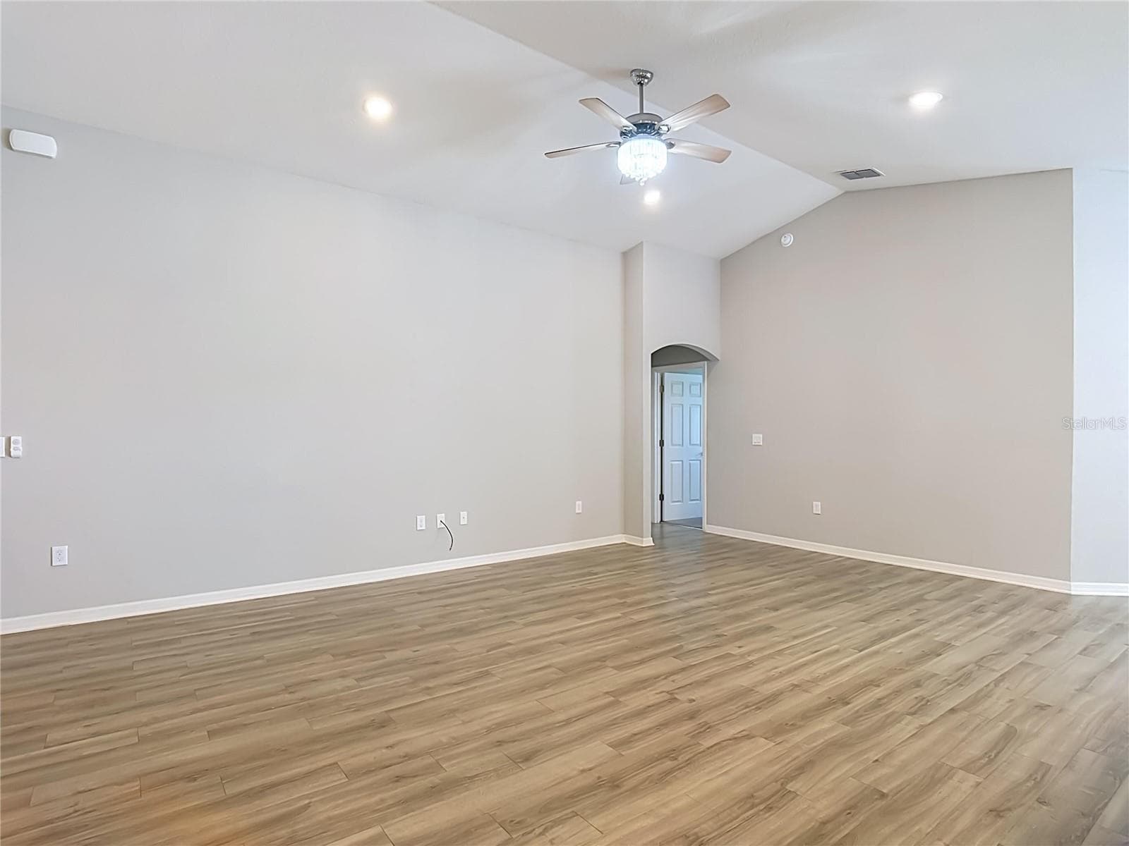 Single Family Residence at 1235 MOUNTAIN FLOWER LN, DAVENPORT, photo 12 of 74