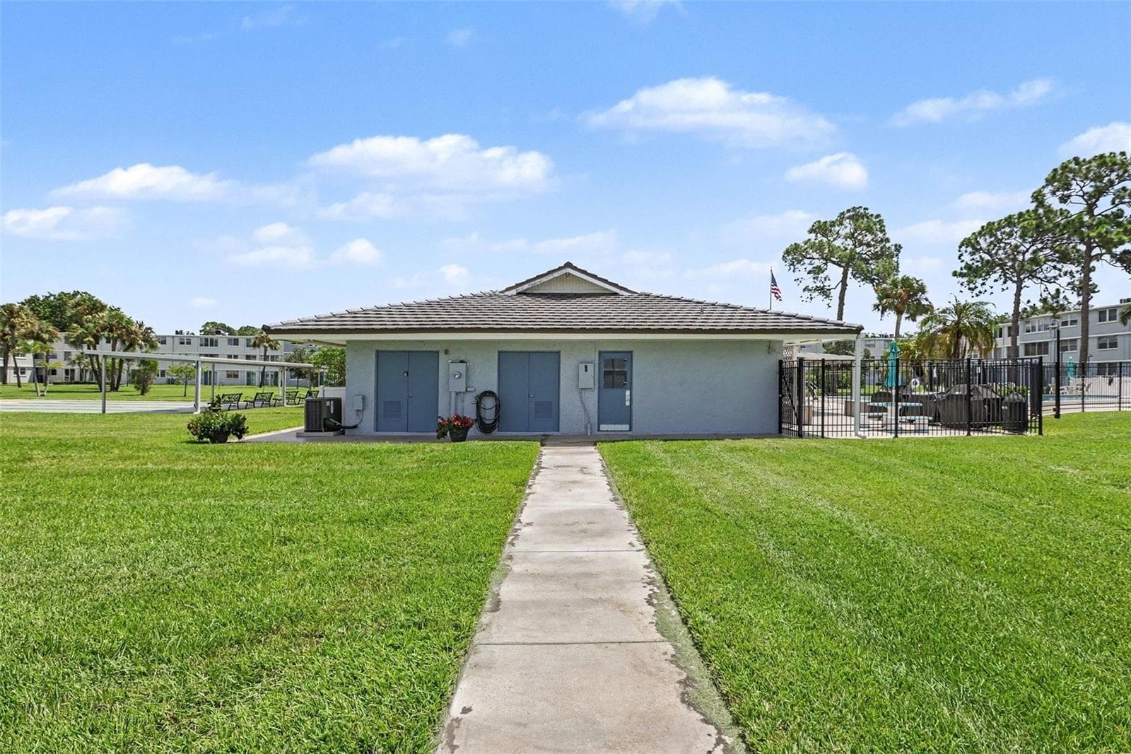 Clubhouse - 4720 LOCUST ST NE #206, ST PETERSBURG