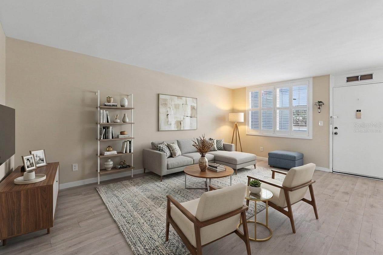 Virtually Staged - Living Room - 4720 LOCUST ST NE #206, ST PETERSBURG