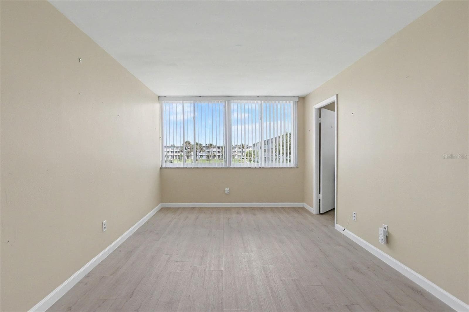 Bonus Room off Kitchen - 4720 LOCUST ST NE #206, ST PETERSBURG