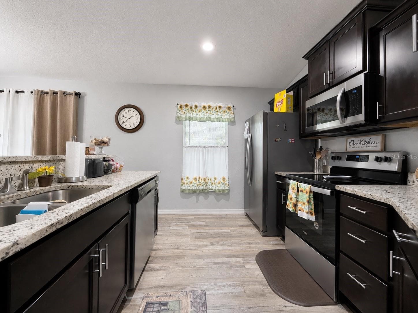 Single Family Residence at 13361 SE 101ST AVE, BELLEVIEW, photo 6 of 25