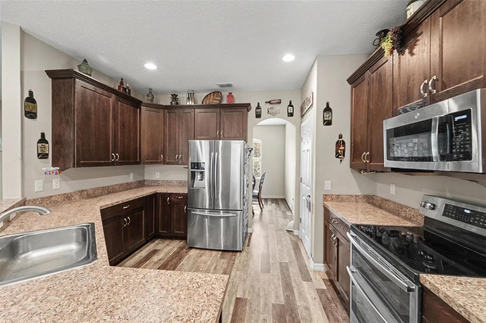 Single Family Residence at 13144 LAUREL CREST CT, GRAND ISLAND, photo 8 of 20