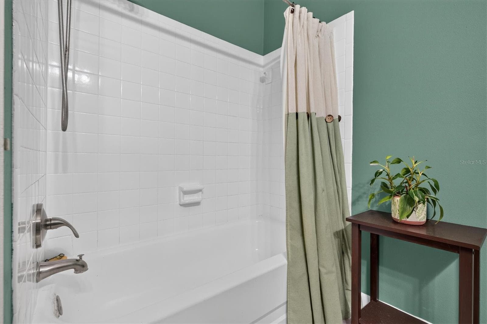 Single Family Residence at 508 COCOPLUM DR, SEFFNER, photo 32 of 54
