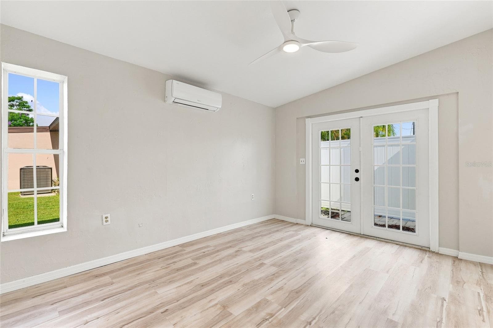 Single Family Residence at 6488 ANGLE PL, NORTH PORT, photo 14 of 23
