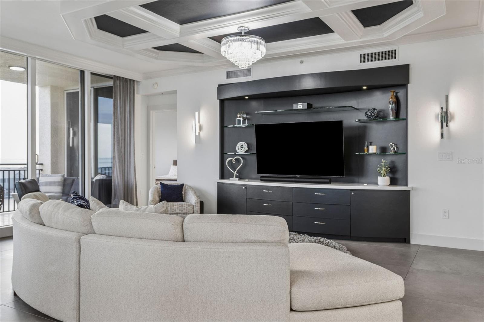 Condominium at 5823 BOWEN DANIEL DR #1501, TAMPA, photo 10 of 95