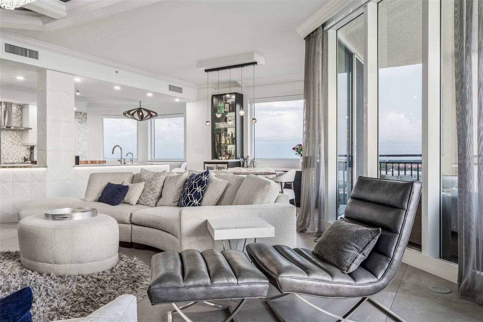 Condominium at 5823 BOWEN DANIEL DR #1501, TAMPA, photo 13 of 95