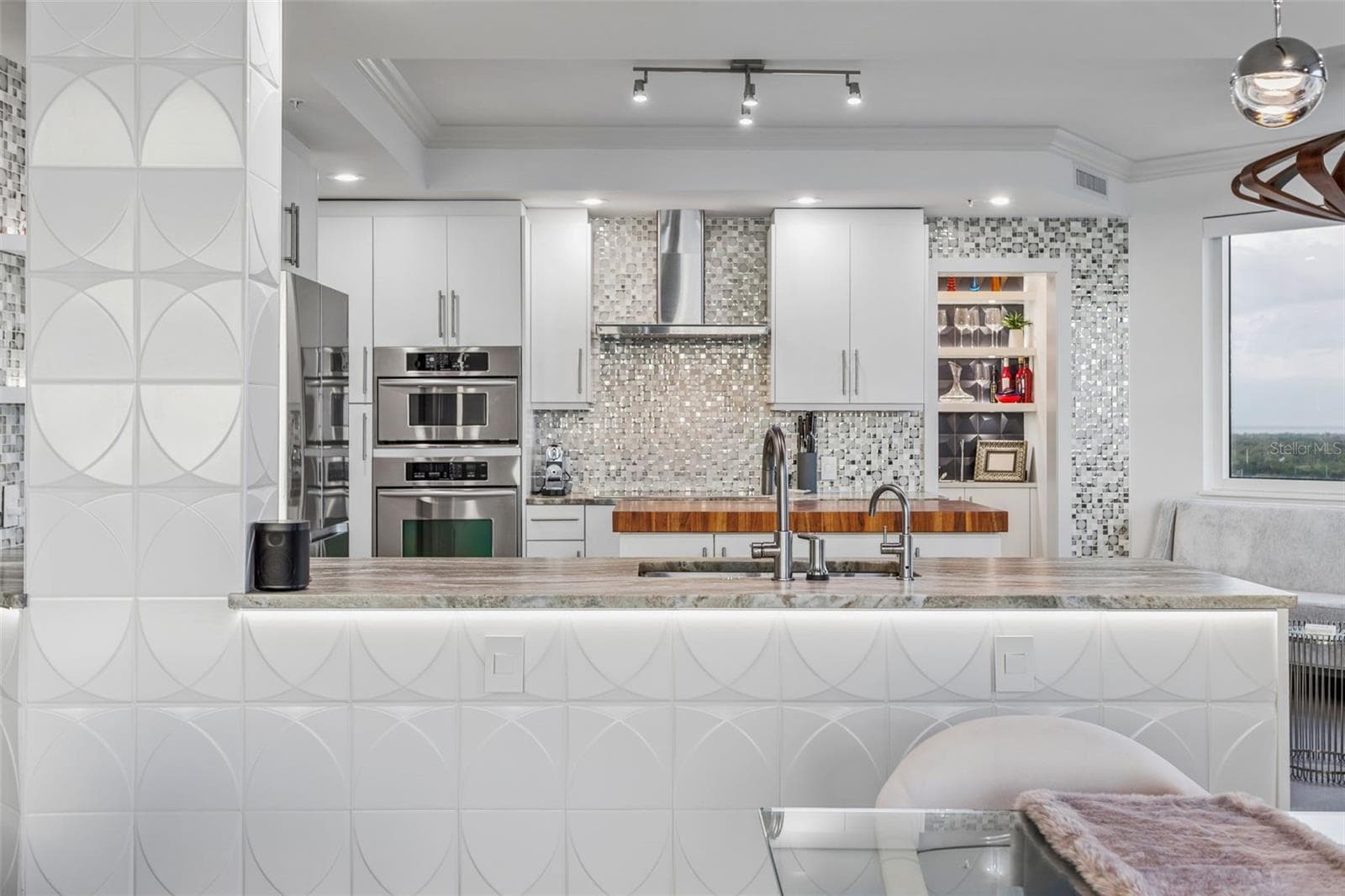 Condominium at 5823 BOWEN DANIEL DR #1501, TAMPA, photo 17 of 95