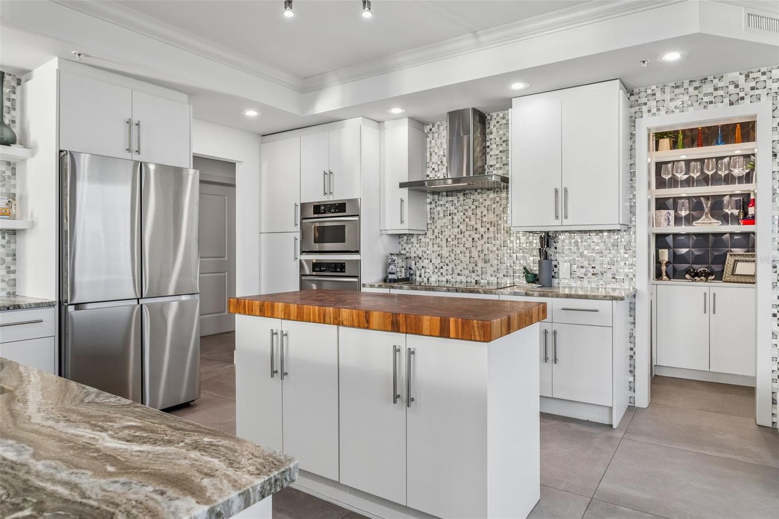 Condominium at 5823 BOWEN DANIEL DR #1501, TAMPA, photo 20 of 95