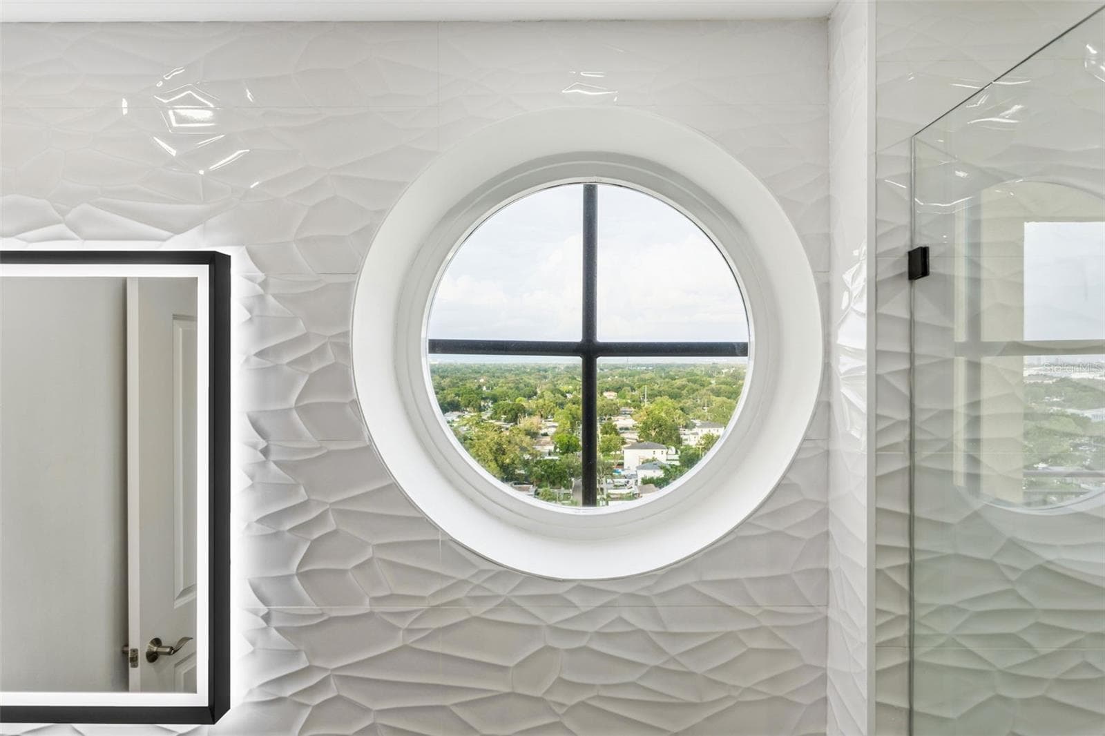 Condominium at 5823 BOWEN DANIEL DR #1501, TAMPA, photo 53 of 95