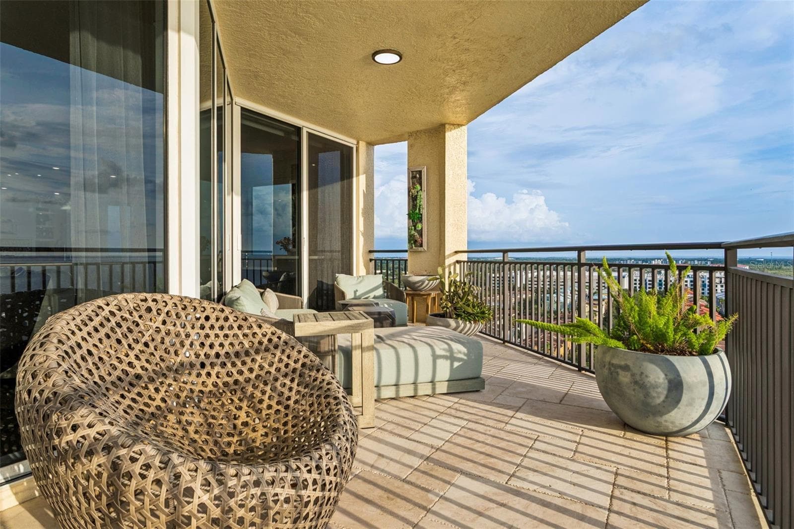 Condominium at 5823 BOWEN DANIEL DR #1501, TAMPA, photo 56 of 95