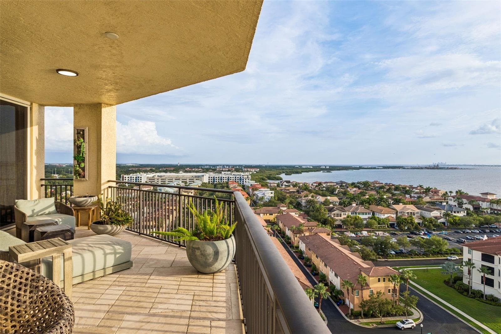 Condominium at 5823 BOWEN DANIEL DR #1501, TAMPA, photo 60 of 95