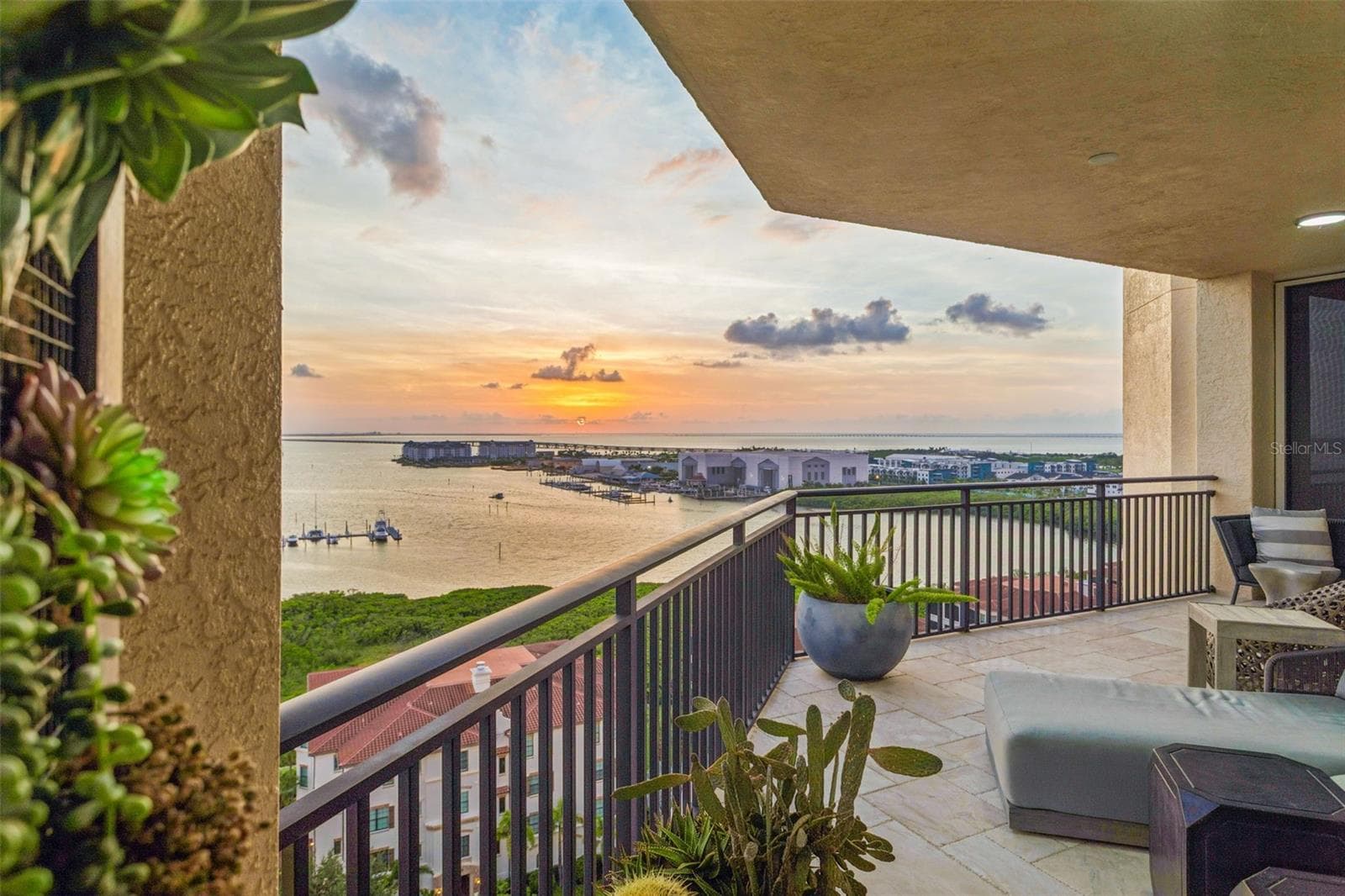 Condominium at 5823 BOWEN DANIEL DR #1501, TAMPA, photo 65 of 95