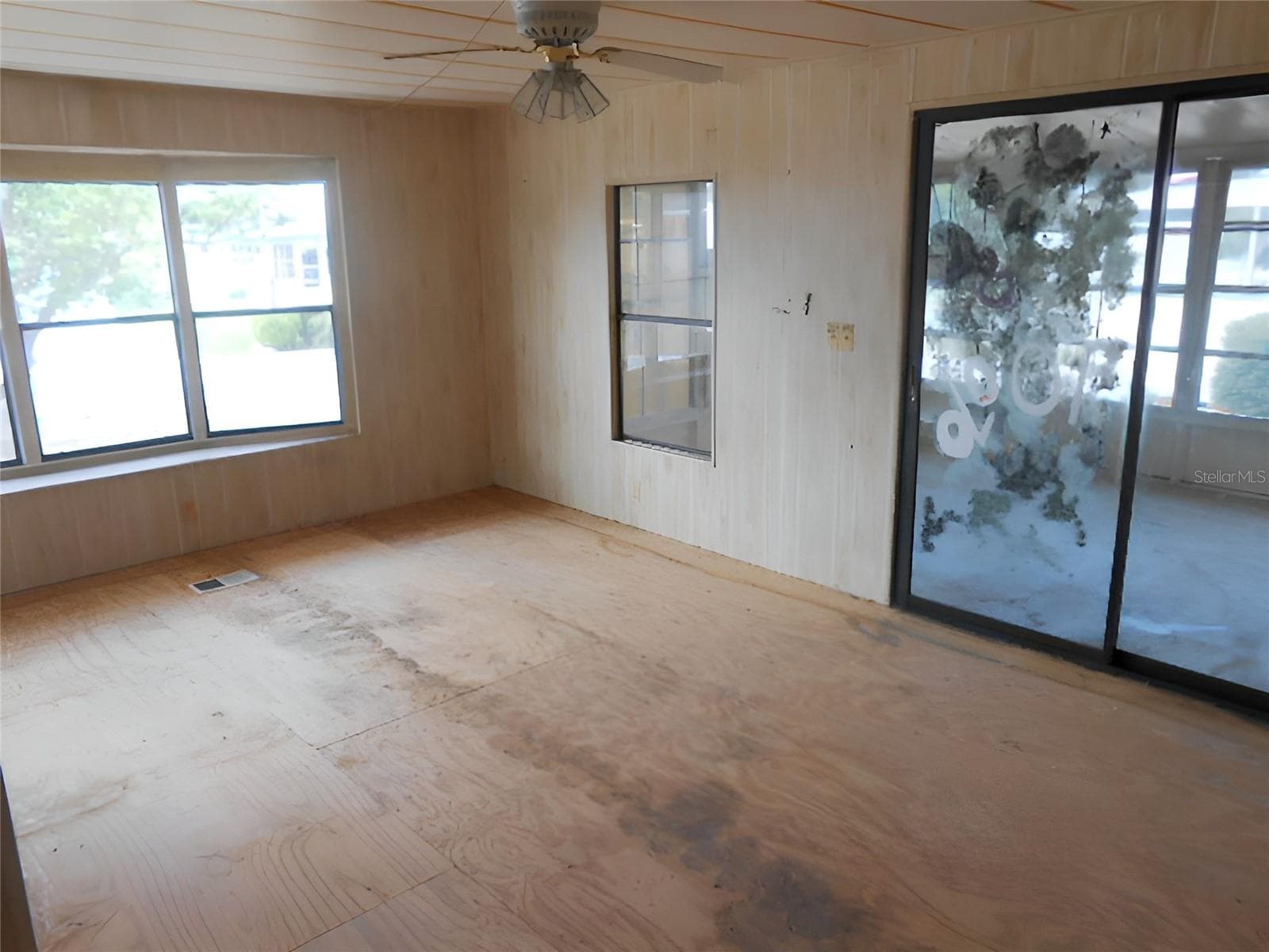 Manufactured Home at 12279 OBRIEN AVE, BROOKSVILLE, photo 12 of 24