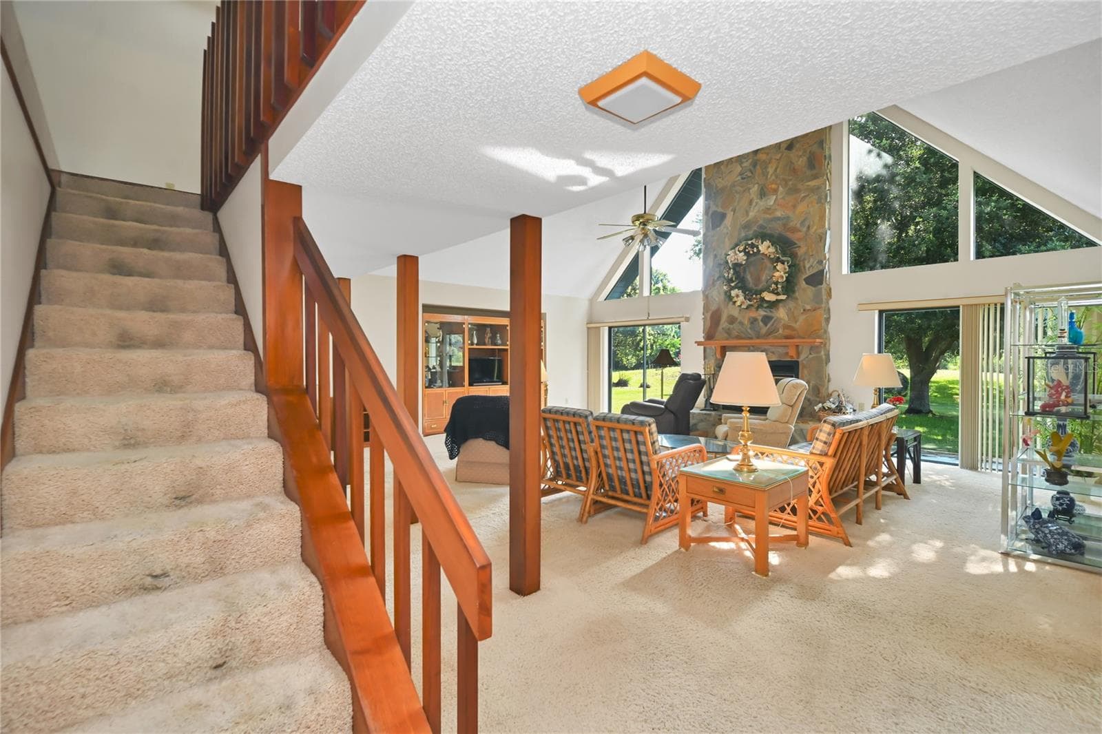 Living Room view from loft stairs - 821 N GOLF COURSE DR, CRYSTAL RIVER