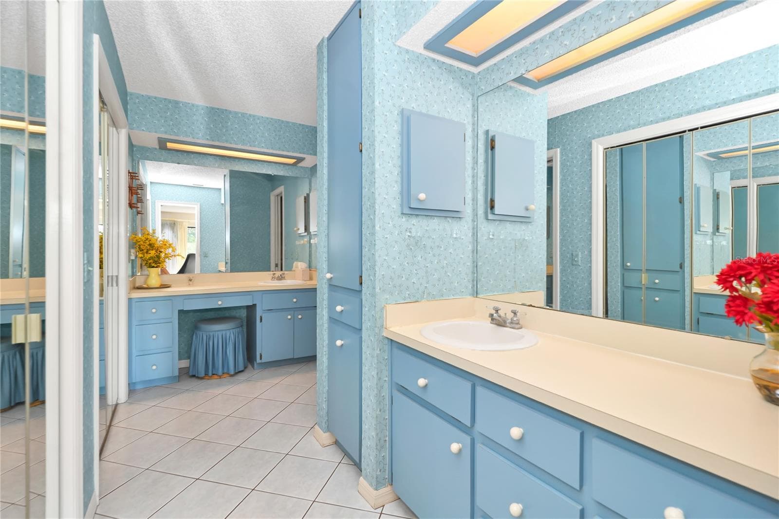 En Suite Bathroom - 821 N GOLF COURSE DR, CRYSTAL RIVER