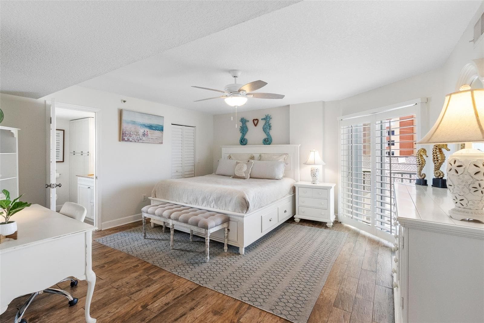 King Size Primary Ensuite Balcony access - 17980 GULF BLVD #401, REDINGTON SHORES