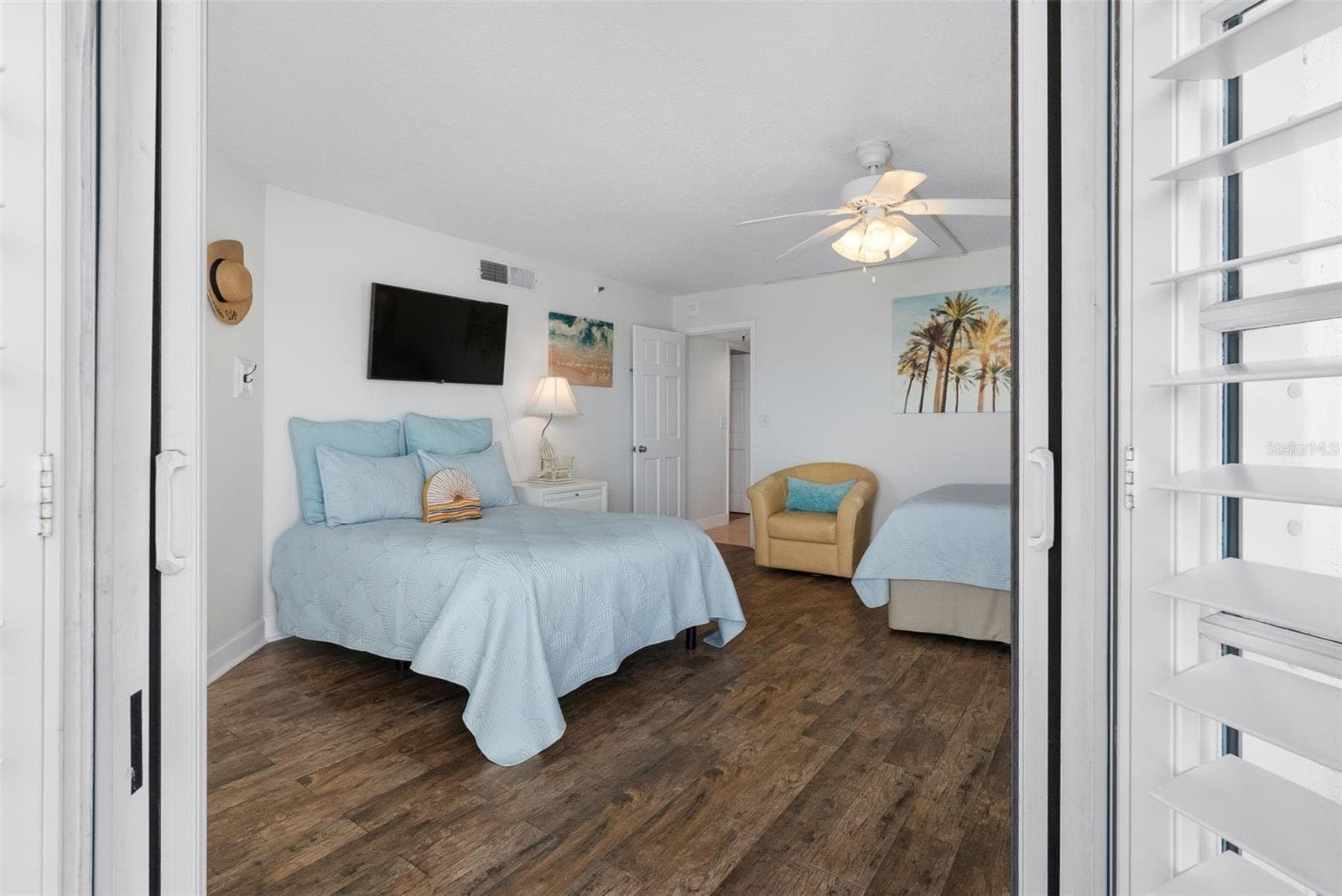Condominium at 17980 GULF BLVD #401, REDINGTON SHORES, photo 24 of 47