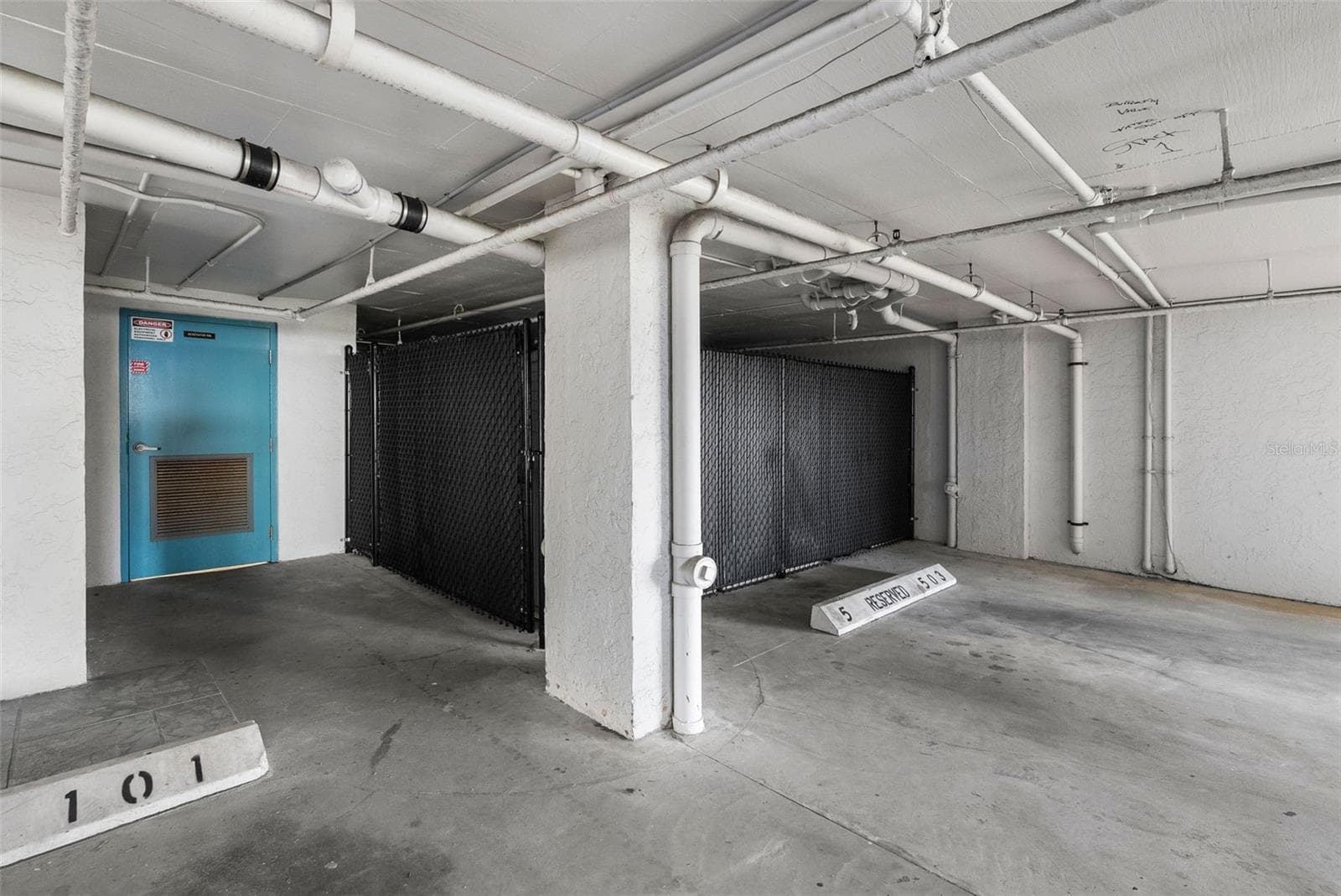 Community Storage for Bikes & paddleboards - 17980 GULF BLVD #401, REDINGTON SHORES