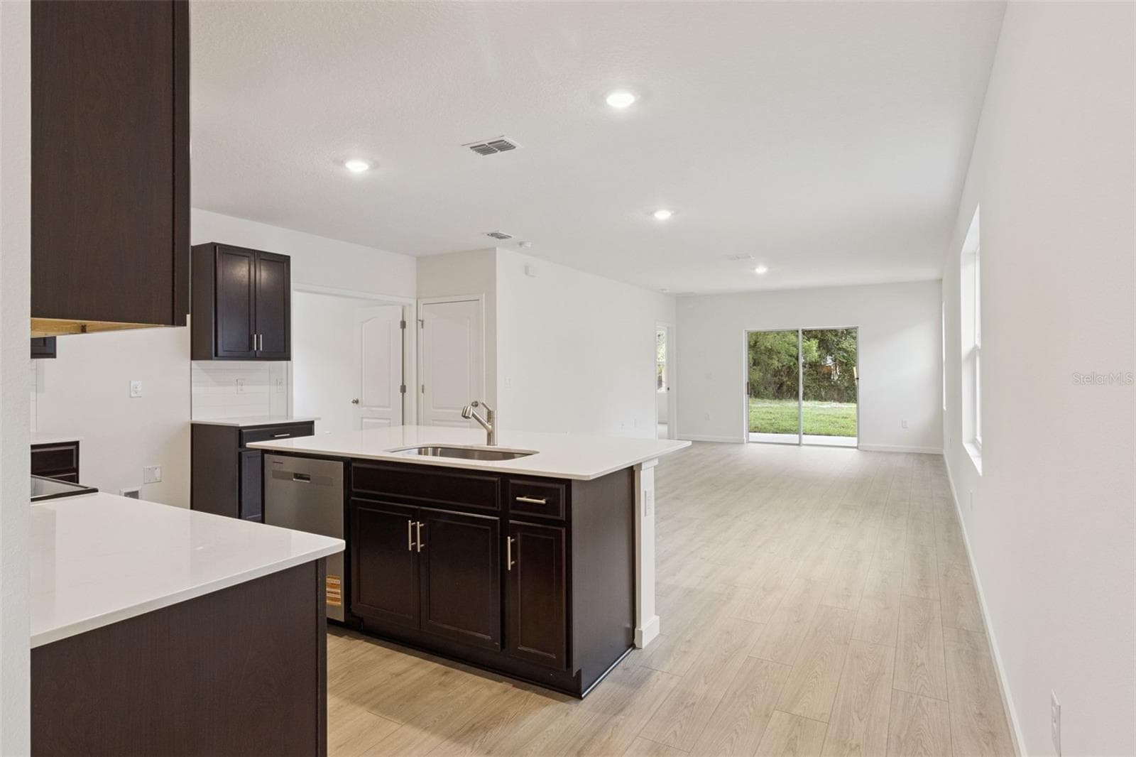 Single Family Residence at 1925 HOWARD MESA DR, KISSIMMEE, photo 10 of 66