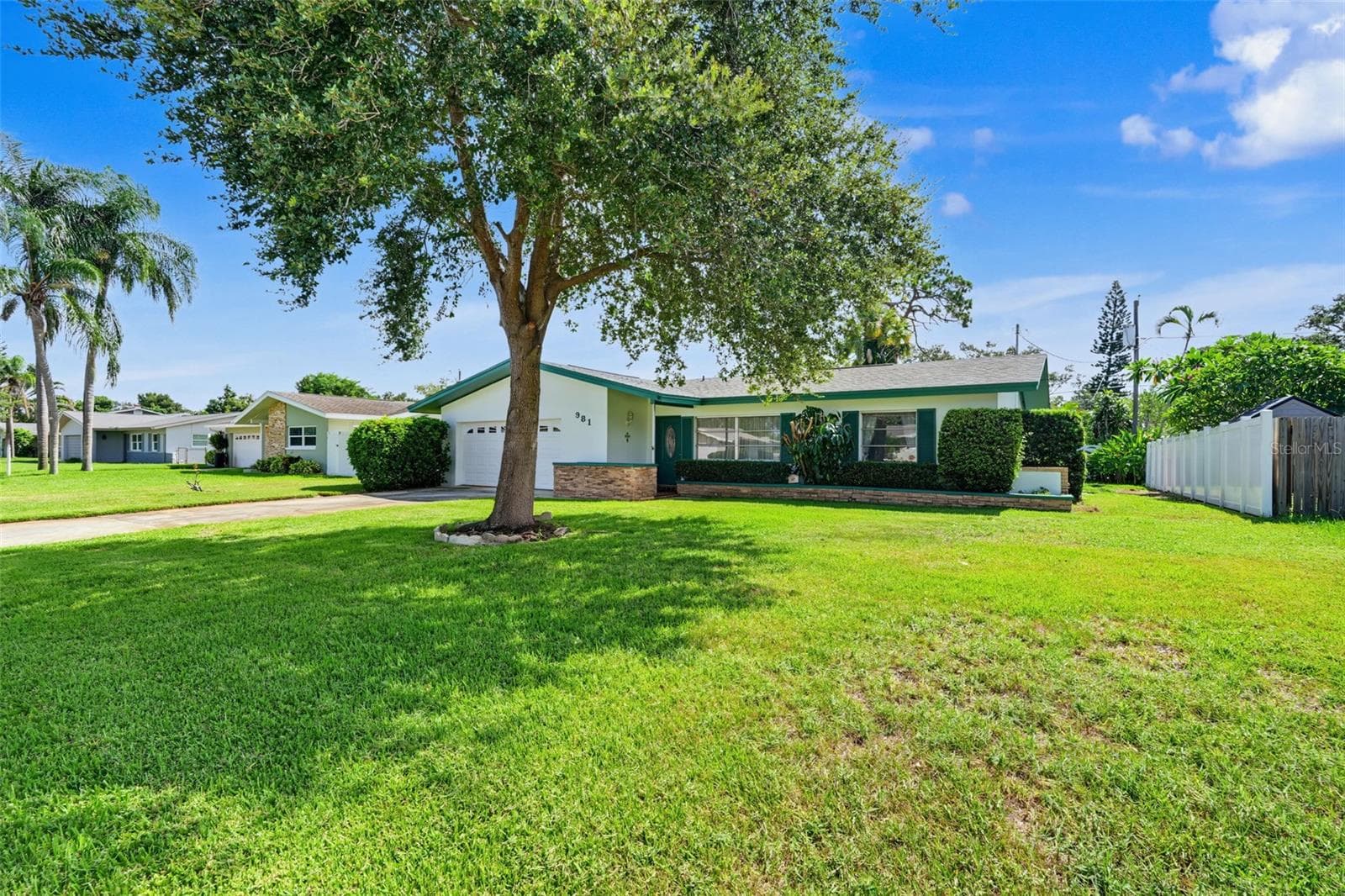 Single Family Residence at 981 STEPHEN FOSTER DR, LARGO, photo 2 of 35