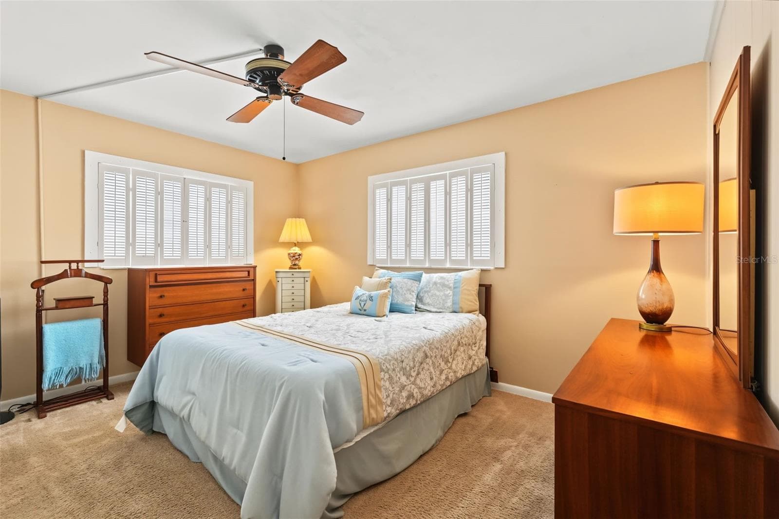 Master bedroom. - 981 STEPHEN FOSTER DR, LARGO