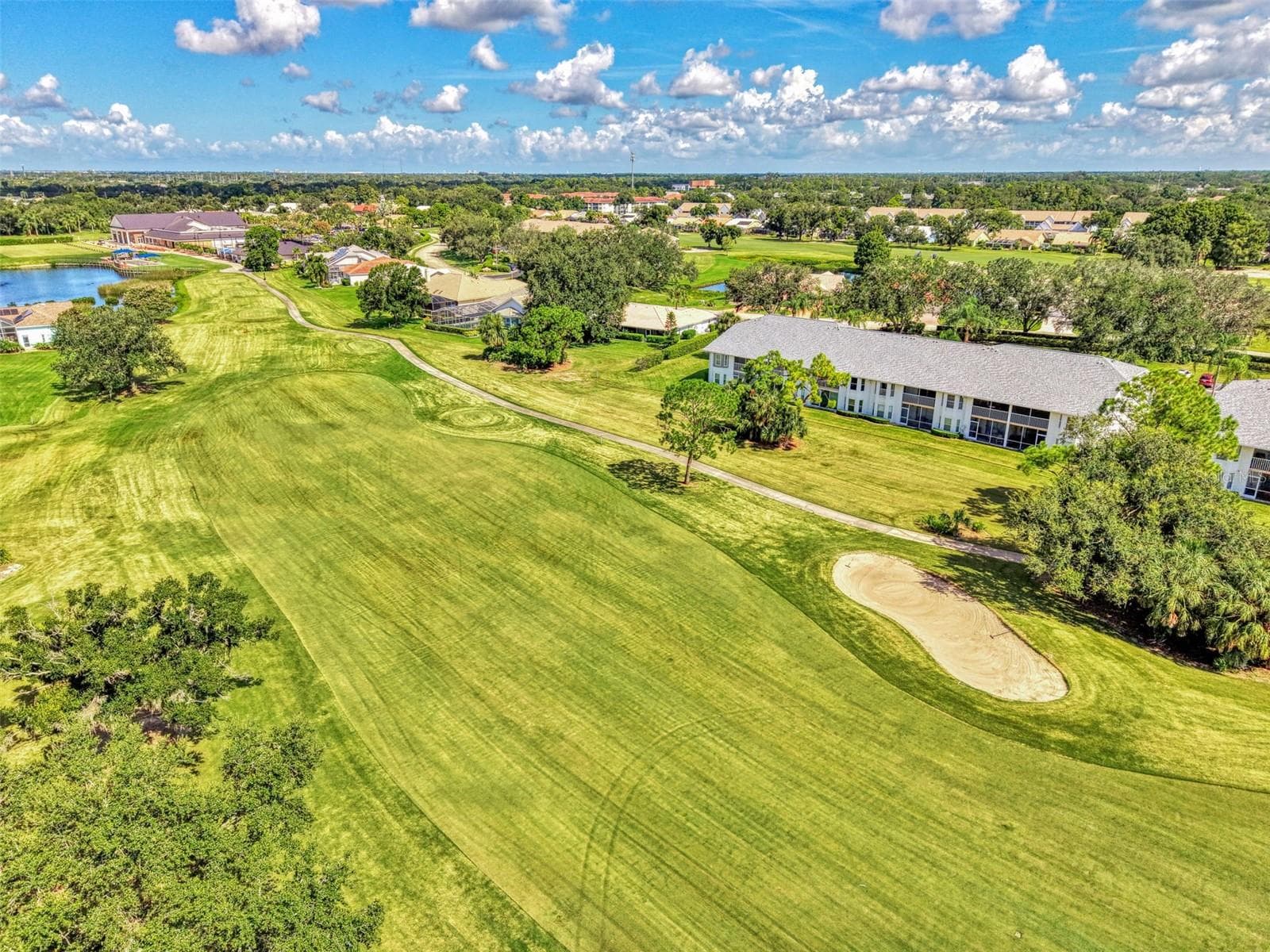 Condominium at 6904 DREWRYS BLF #807, BRADENTON, photo 6 of 45