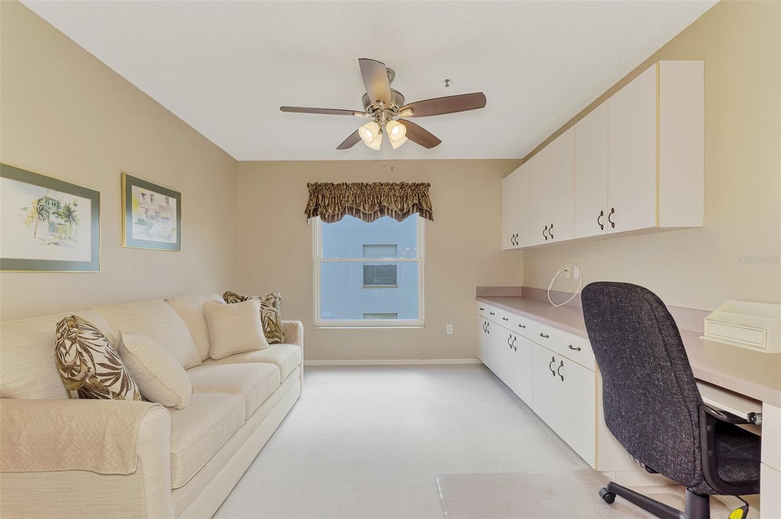 Condominium at 6904 DREWRYS BLF #807, BRADENTON, photo 13 of 45