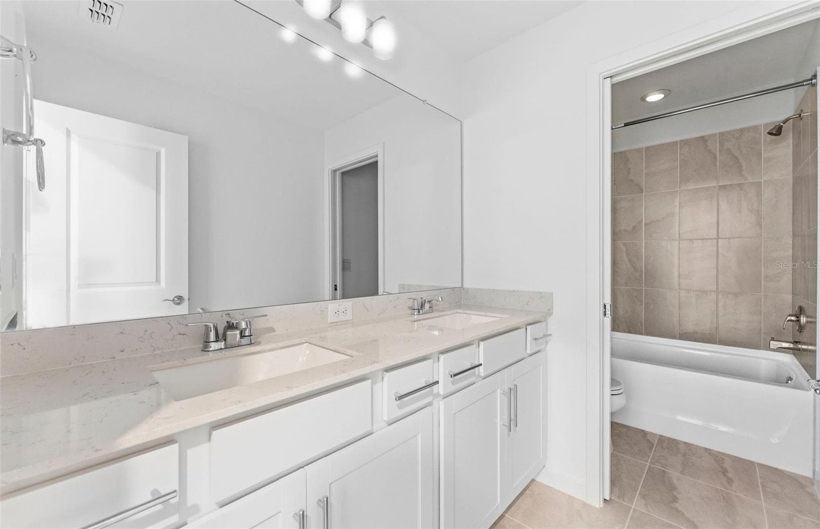 Model Representation - 5322 SPRING MAIDEN CIR, APOLLO BEACH