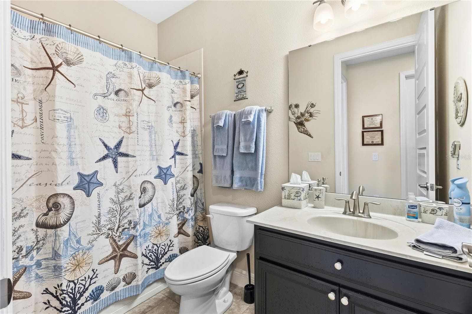 Single Family Residence at 8711 EDEN COVE DR, WINTER GARDEN, photo 16 of 37