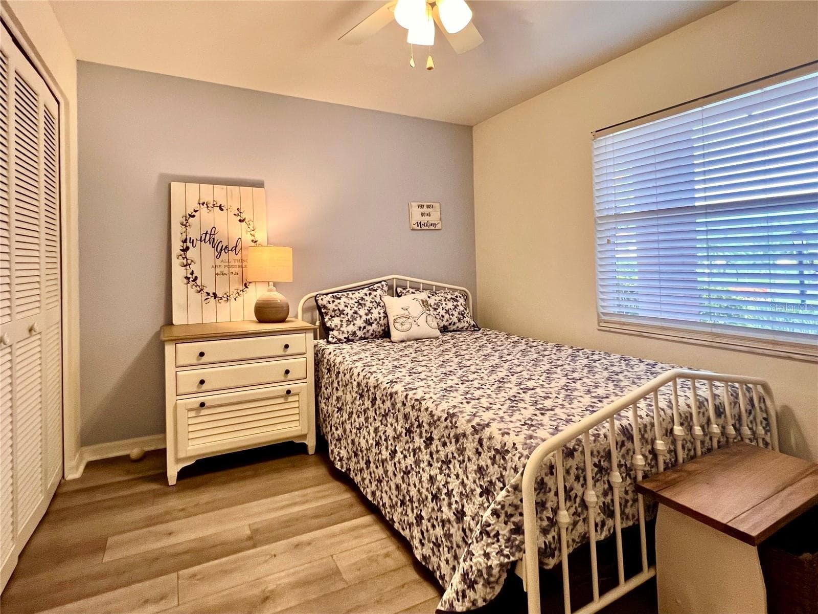 Plenty of room for guests who will undoubtedly want to visit! - 6501 STONE RIVER RD #104, BRADENTON