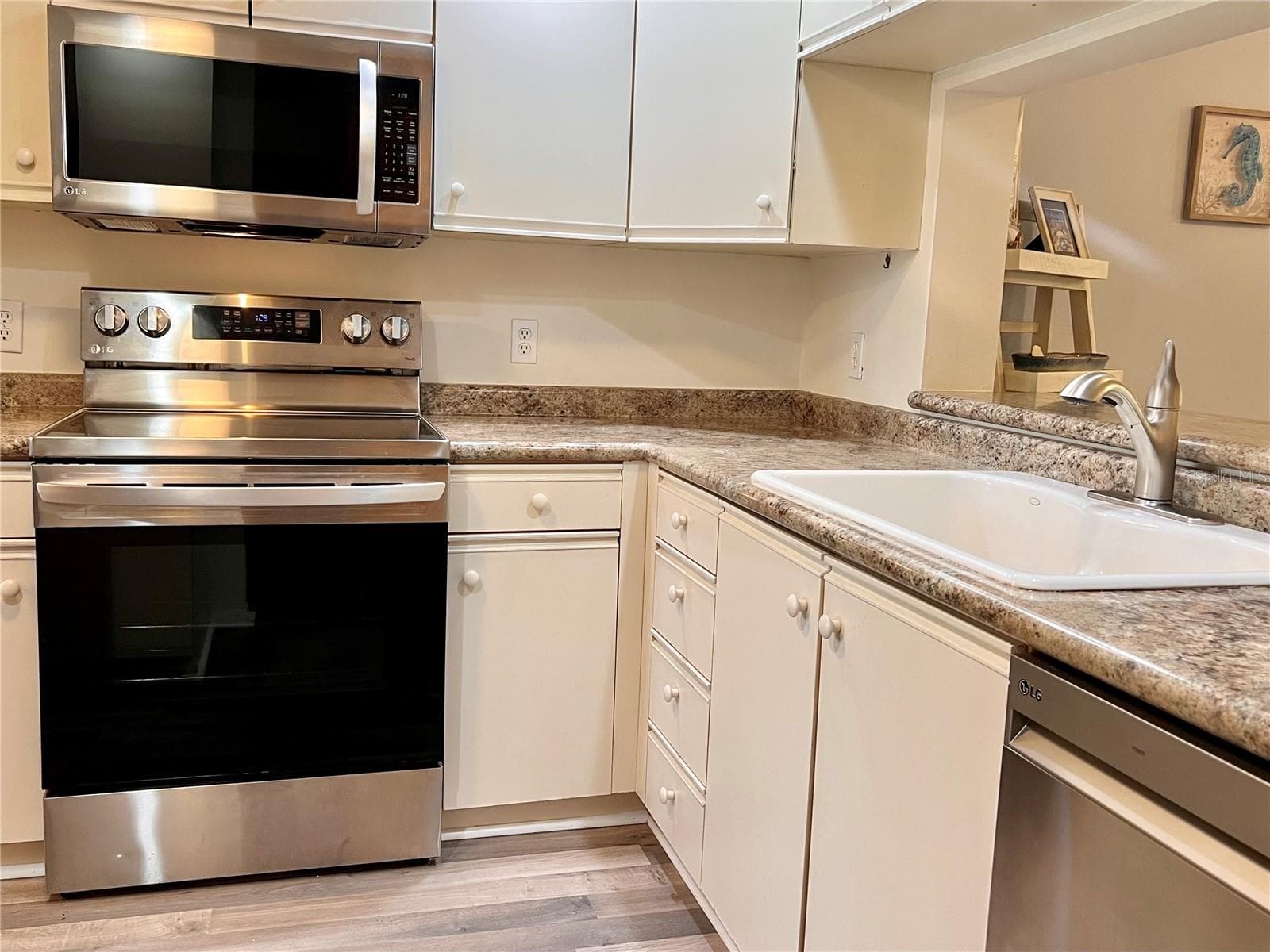 Plenty of storage throughout - 6501 STONE RIVER RD #104, BRADENTON