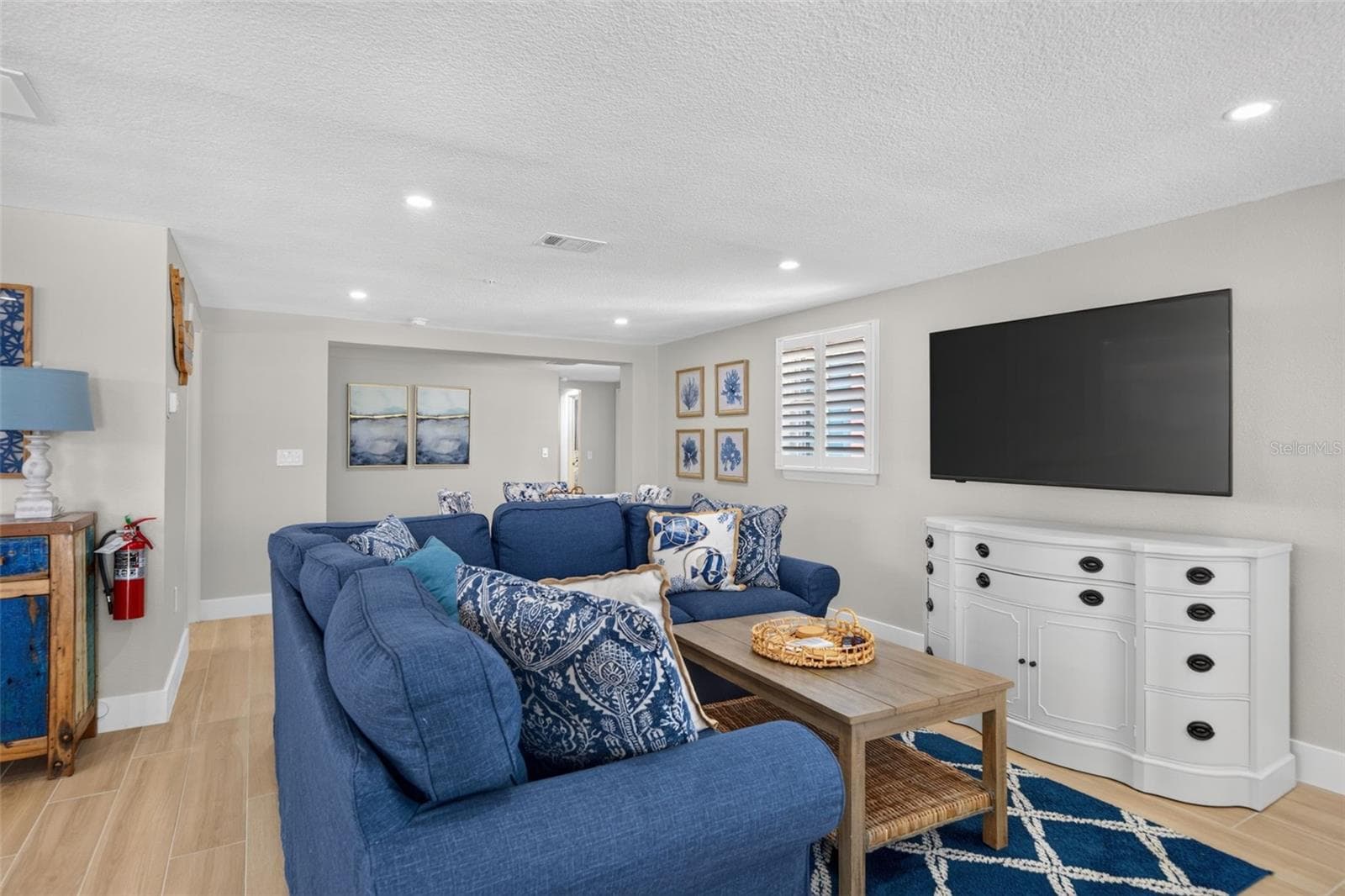 Single Family Residence at 401 63RD ST, HOLMES BEACH, photo 17 of 49