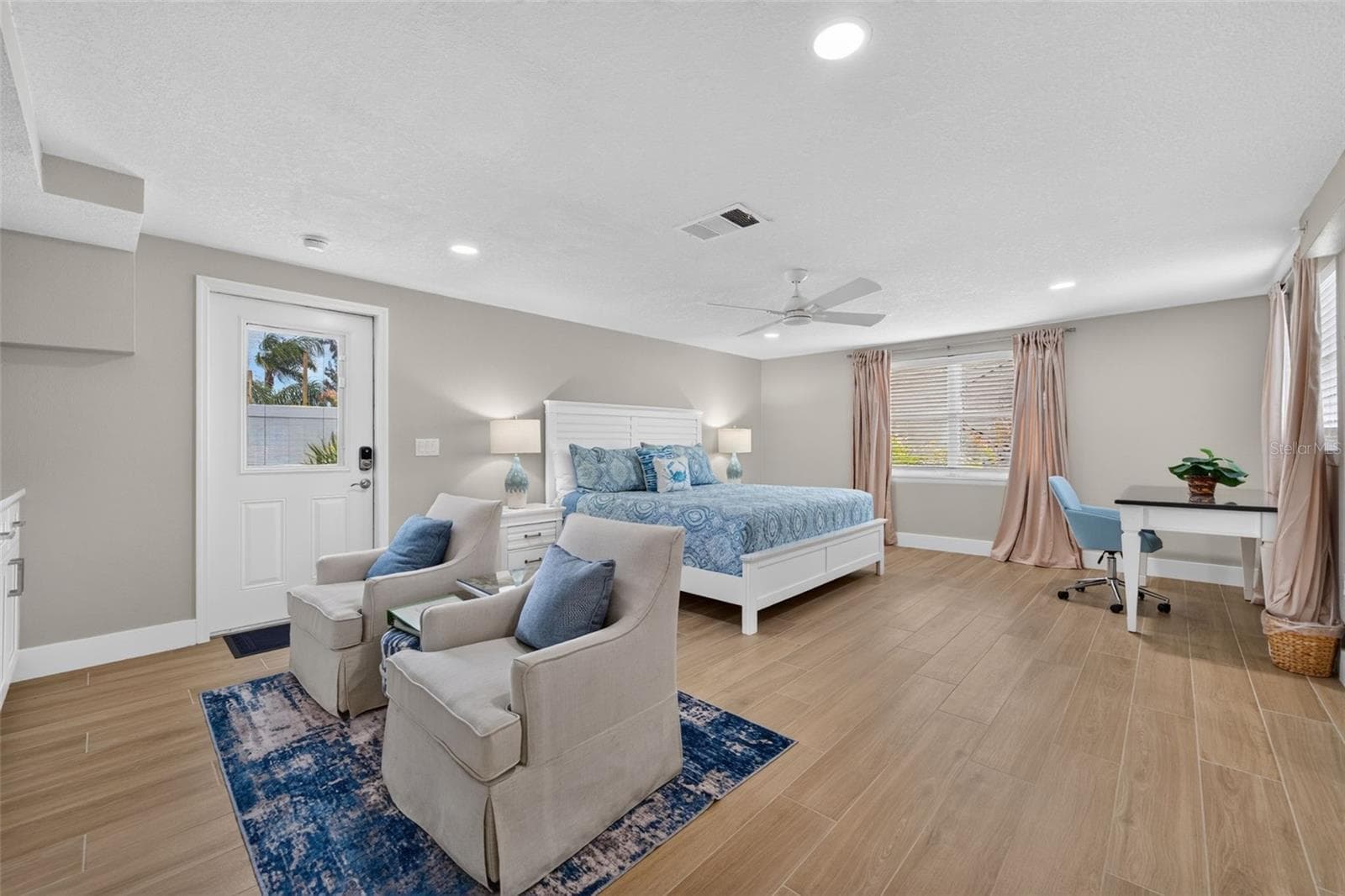 Single Family Residence at 401 63RD ST, HOLMES BEACH, photo 21 of 49
