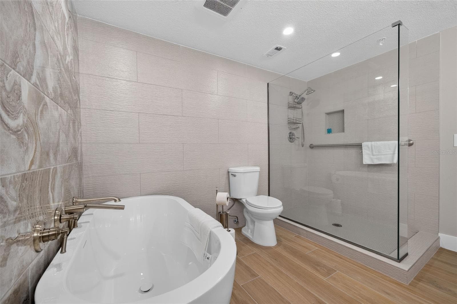Single Family Residence at 401 63RD ST, HOLMES BEACH, photo 28 of 49