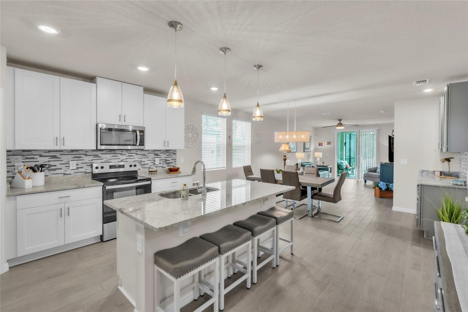 Single Family Residence at 152 LAZY SHORE DR, NOKOMIS, photo 5 of 91